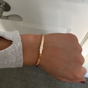 Tory Burch Serif-T mixed metal gold bangle
